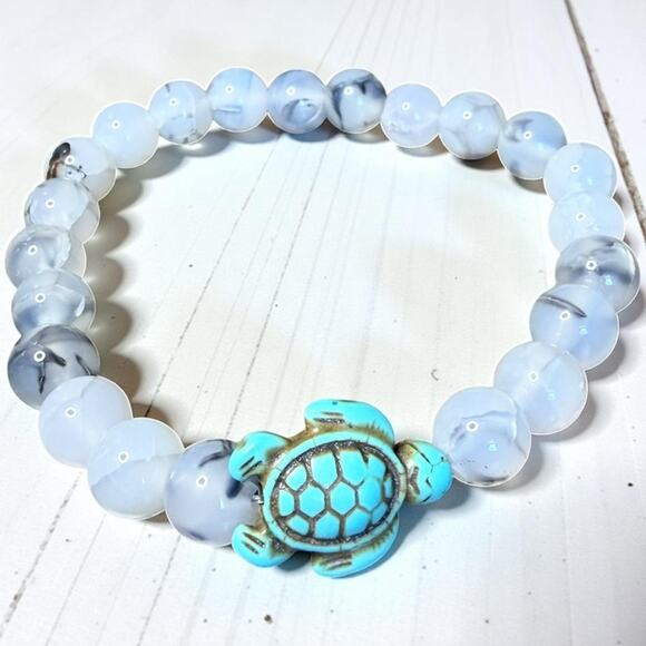 Turquoise Turtle Beaded Agate Stretch Bracelet - Picture 1 of 4